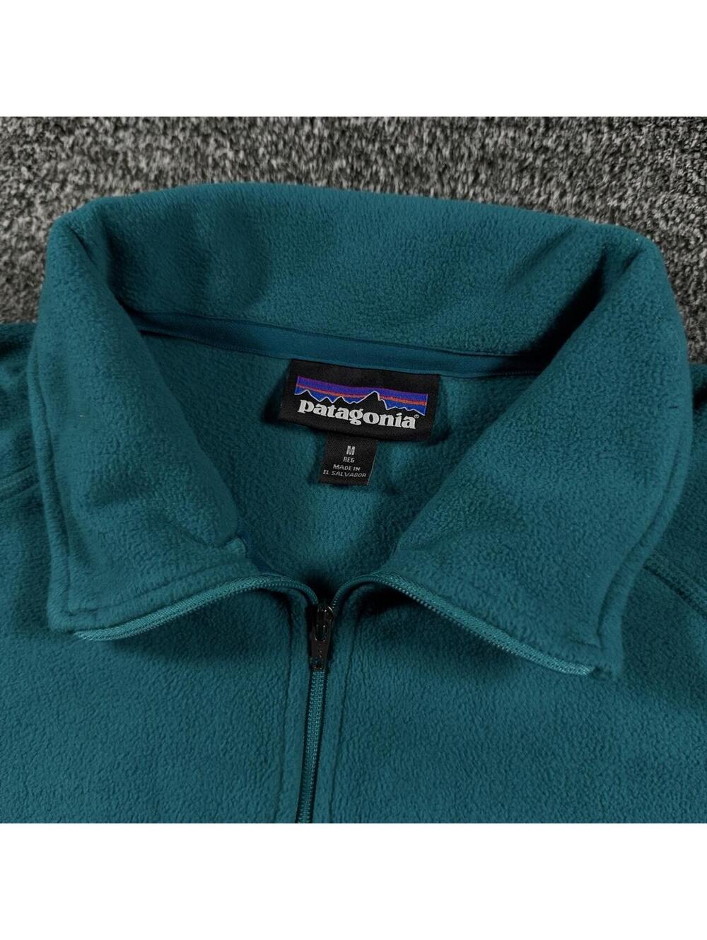 Patagonia Women’s Blue 1/4 Zip Fleece Pullover - Medium! - Picture 3 of 6